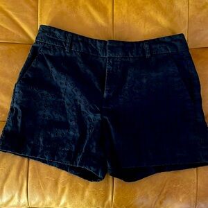 Cute eyelet Banana Republic shorts in navy